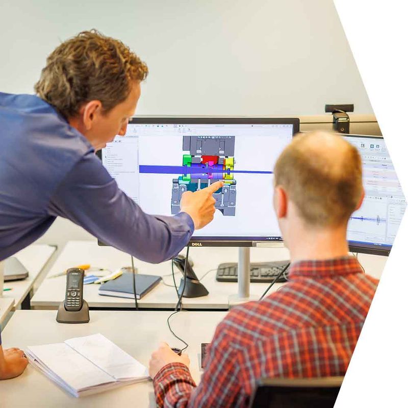 engineers-working-on-detailed-design