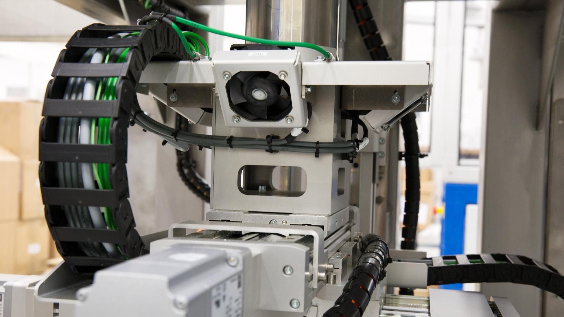 Demcon_hightech_inside_machine