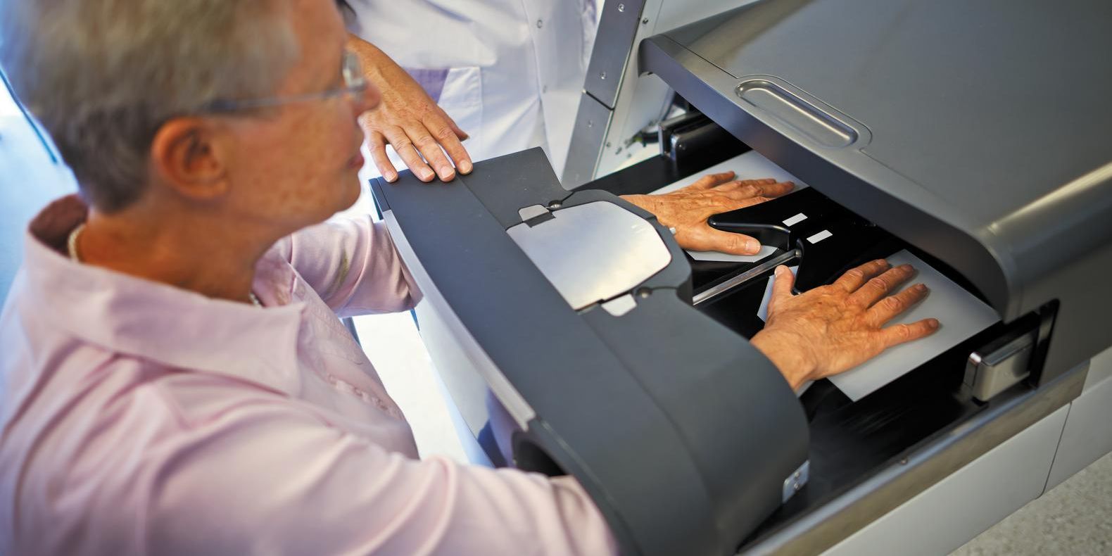 Demcon_hightech_handscan_test_reallife