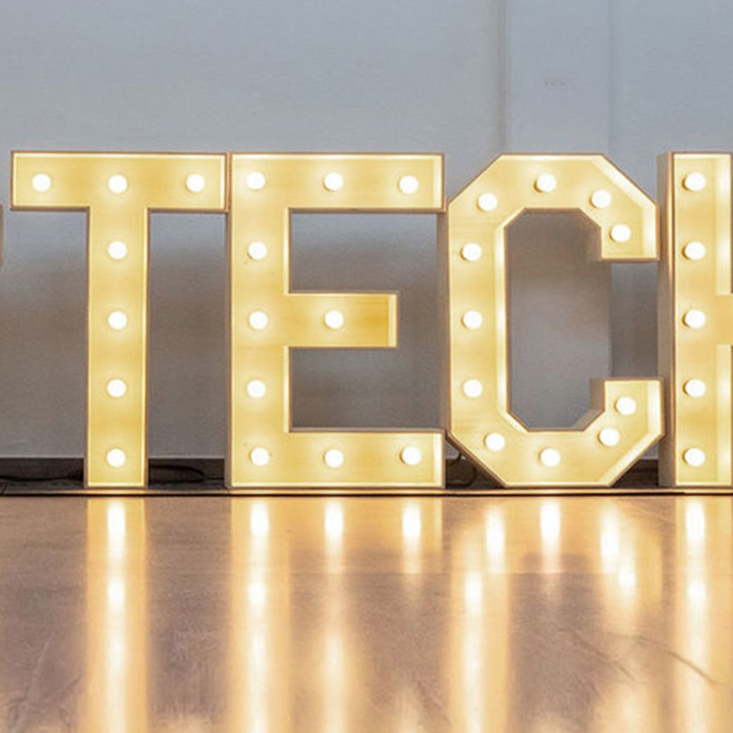 preview-lichtletters-we-love-tech