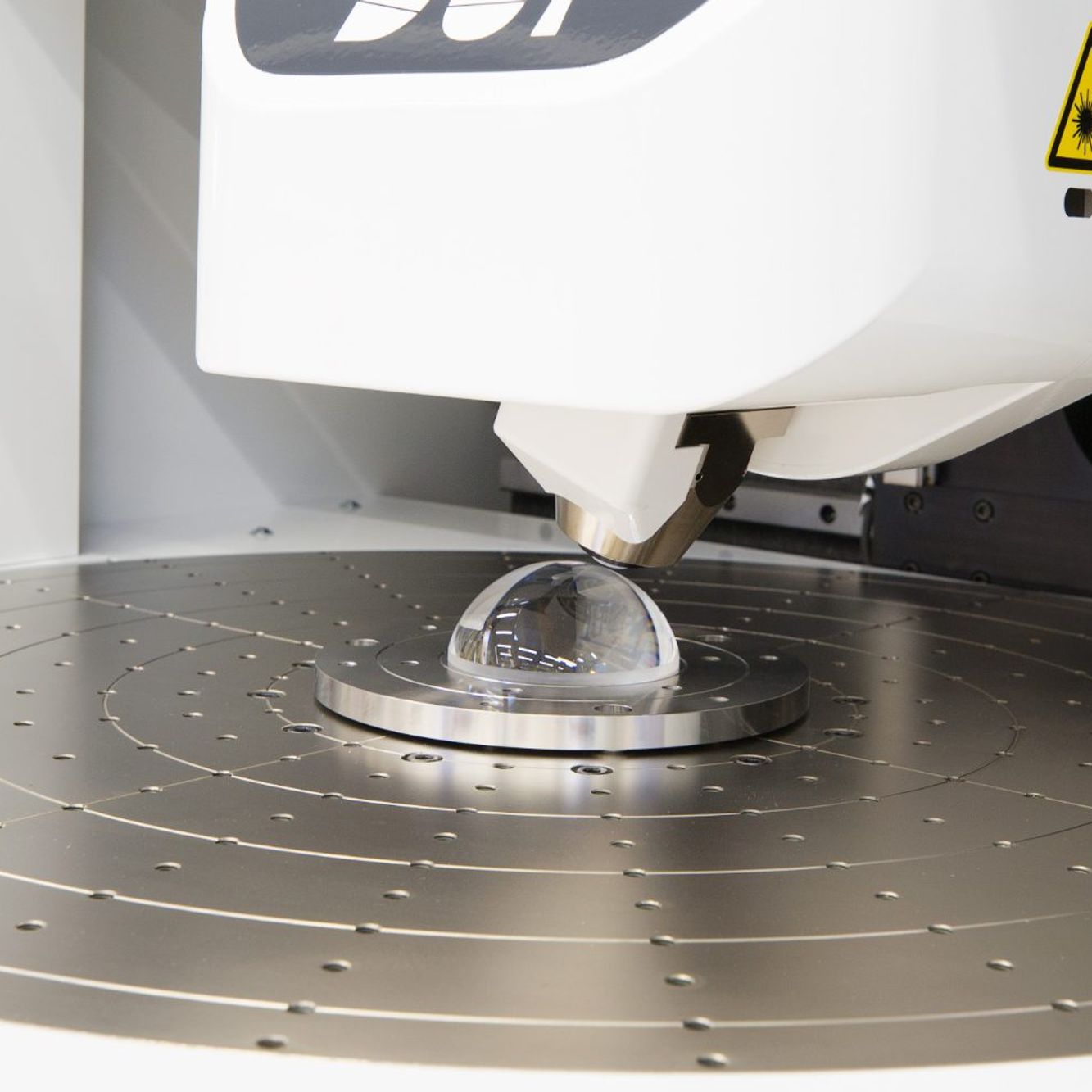 Demcon_hightech_measuring_surface_system