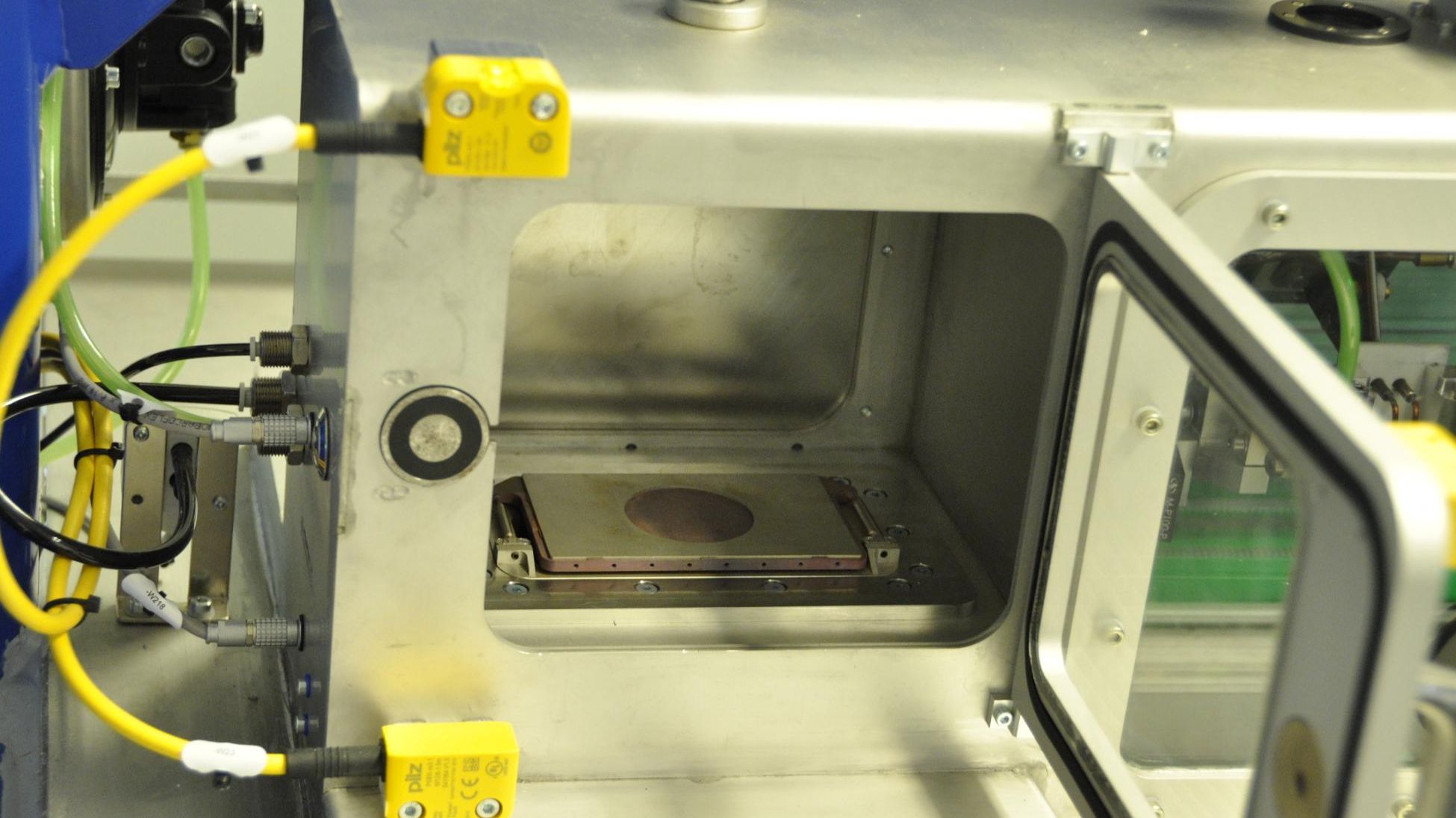 Demcon_hightech_inside_system_module