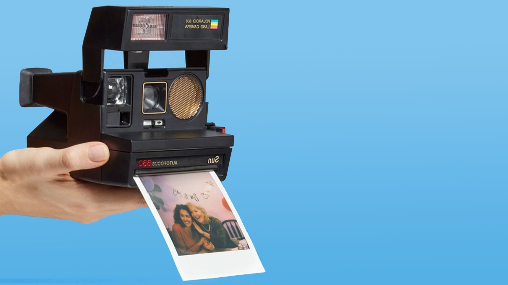 Demcon_hightech_polaroid_camera_outroll_photo