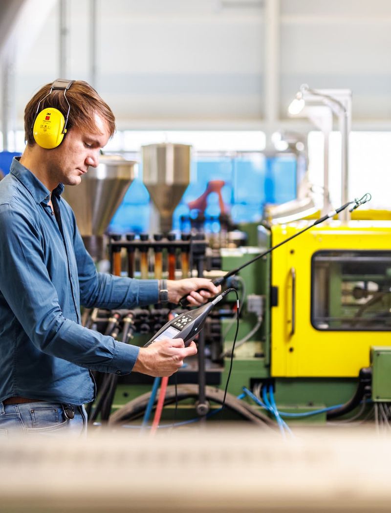 dedicated research & engineering labs Demcon high-tech systems