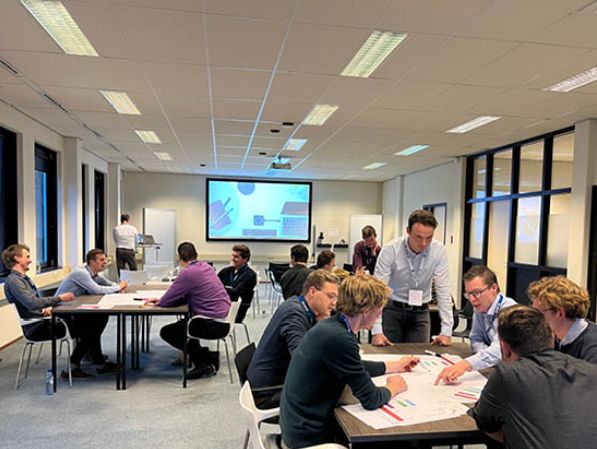 presentation-of-YPN-visit-to-Demcon-high-tech-systems